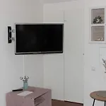 Moderne, Gemuetliche Dg-wohnung In Ruhiger Lage Lejlighed *