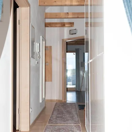 Moderne, Gemuetliche Dg-wohnung In Ruhiger Lage Appartamento Neunburg vorm Wald