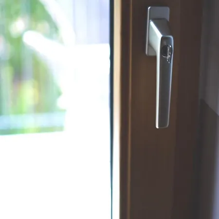 Moderne, Gemuetliche Dg-wohnung In Ruhiger Lage
