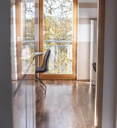 Apartment Moderne, Gemuetliche Dg-wohnung In Ruhiger Lage