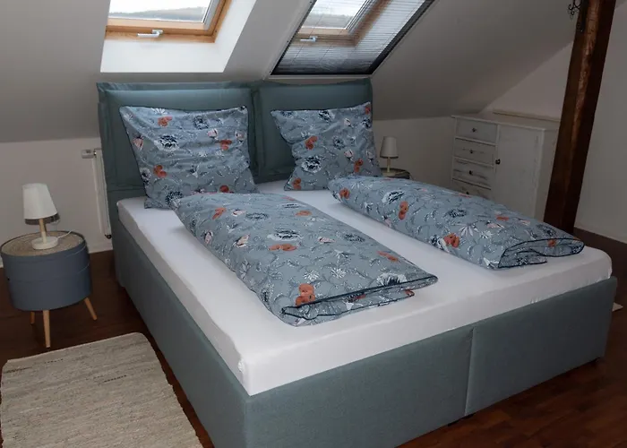 Moderne, Gemuetliche Dg-wohnung In Ruhiger Lage Апартаменты