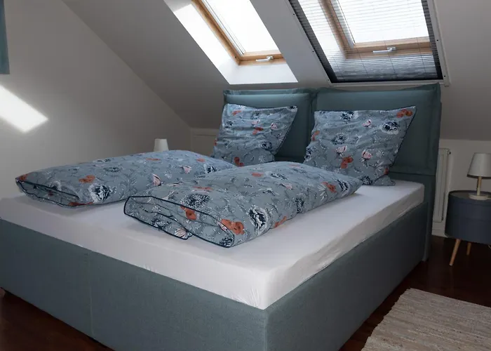 Moderne, Gemuetliche Dg-wohnung In Ruhiger Lage Апартаменты