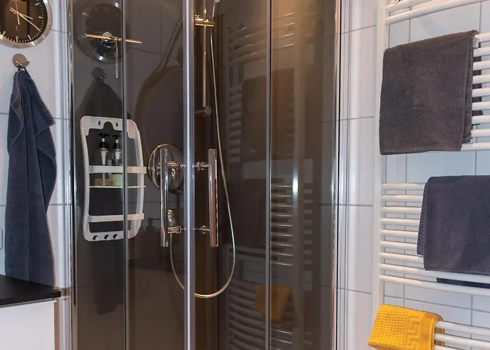 Moderne, Gemuetliche Dg-wohnung In Ruhiger Lage
