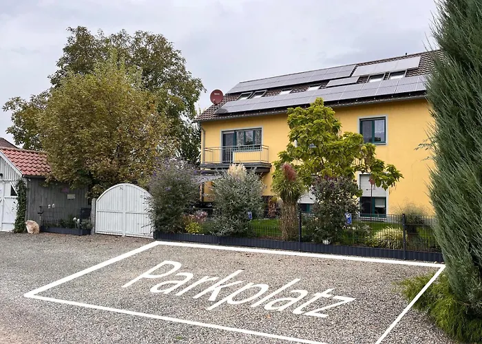 Апартаменты Moderne, Gemuetliche Dg-wohnung In Ruhiger Lage Нойнбург-форм-Вальд